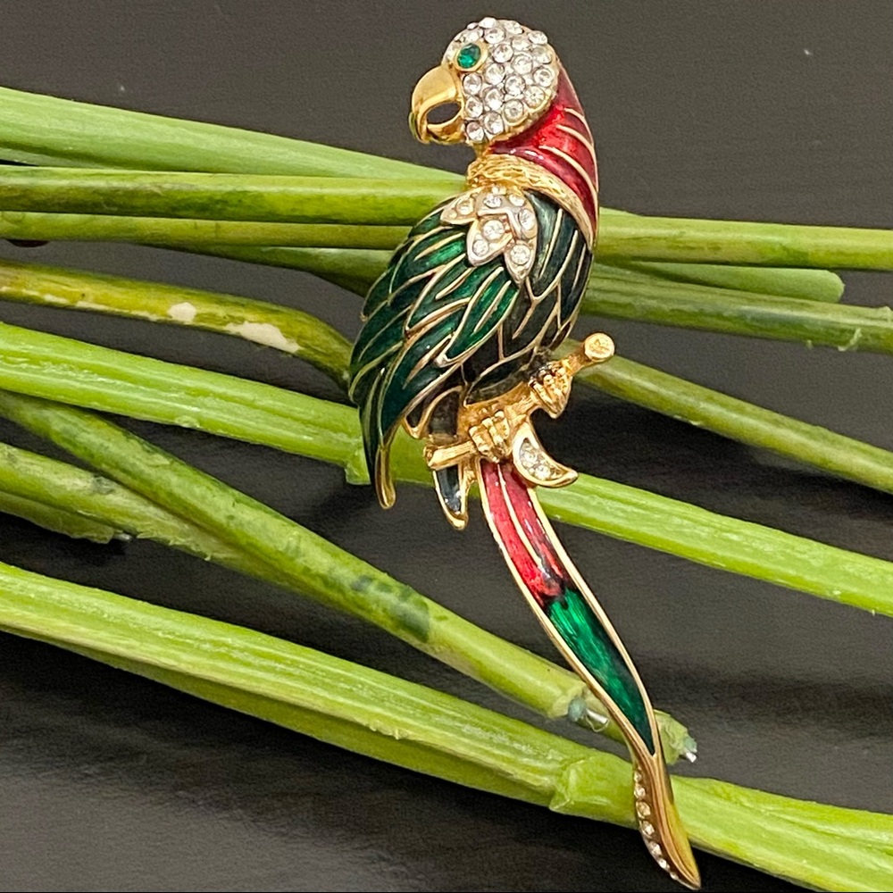 Vintage Unsigned Enamel Parrot Bird Brooch NOS